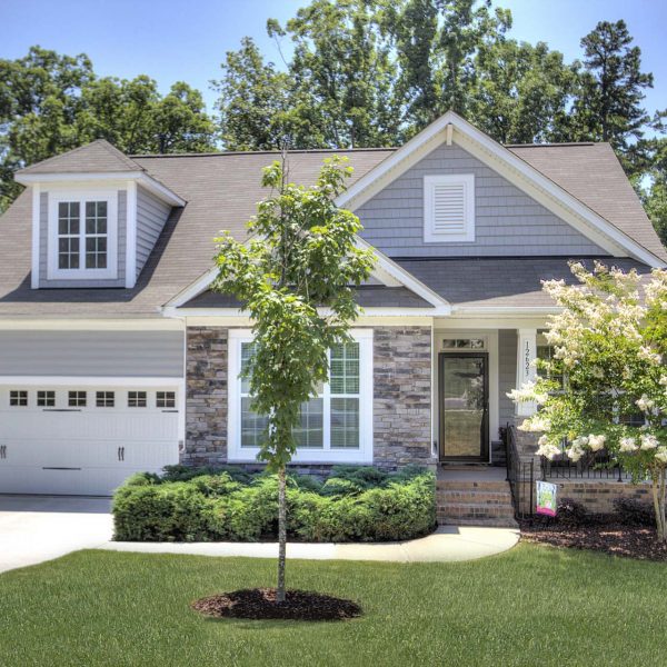 Ranch with Full Finished Basement in Popular Creekshire Estates!